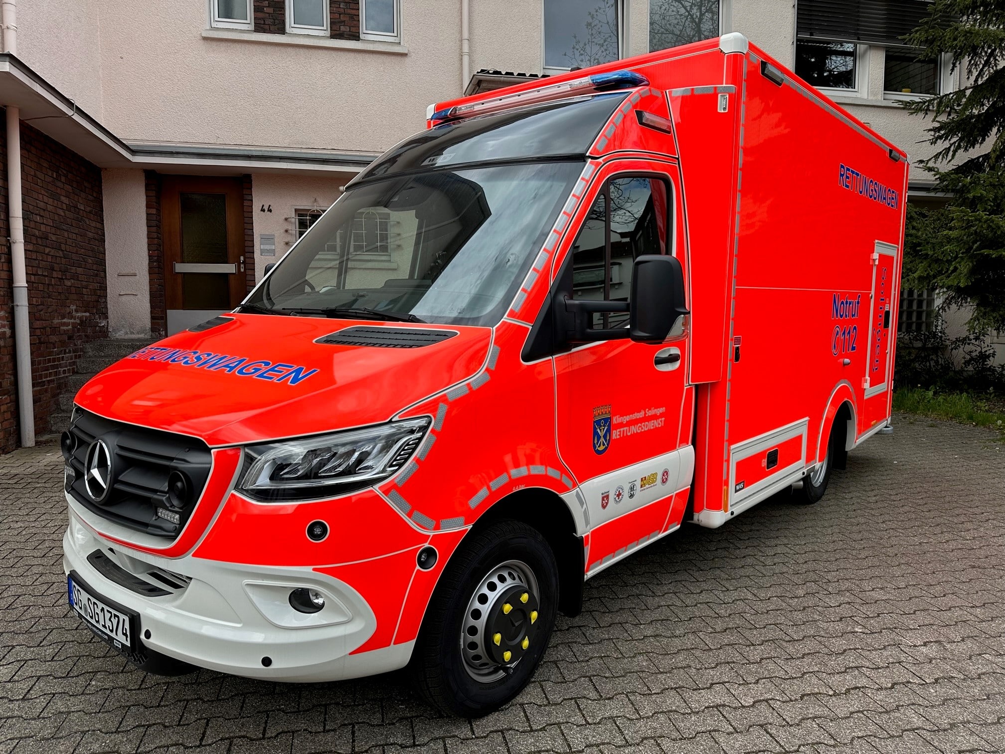 Solingen nimmt neun neue Rettungswagen in Dienst